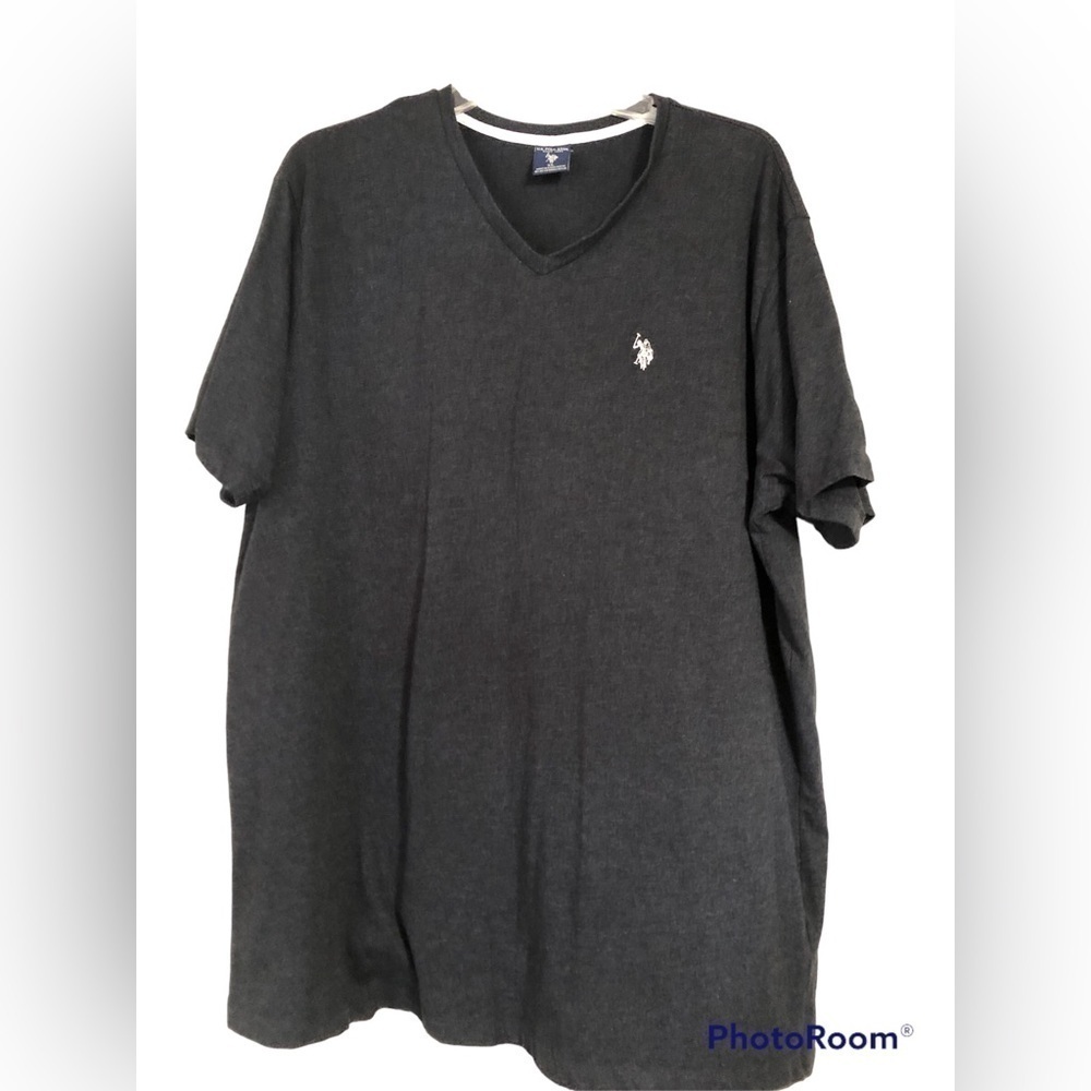 Polo Assn. v neck tee size xl